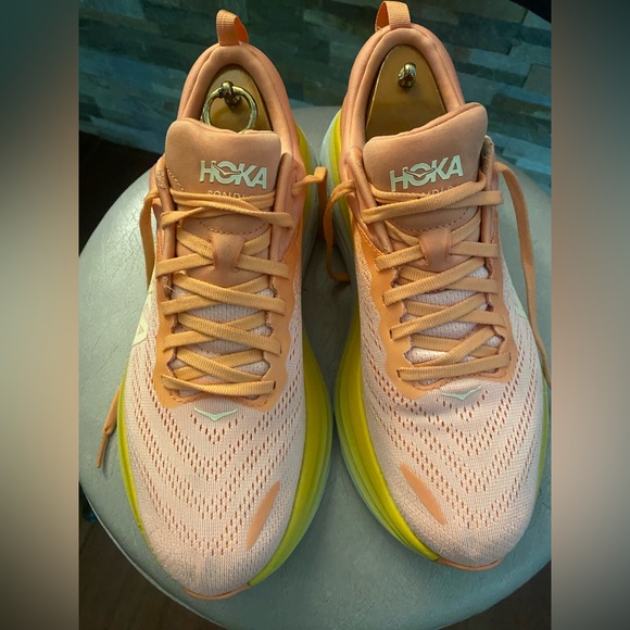 Hoka Women's BONDI 8 Athletic Shoes in Peach Parfait Size 11 - Picture 1 of 7
